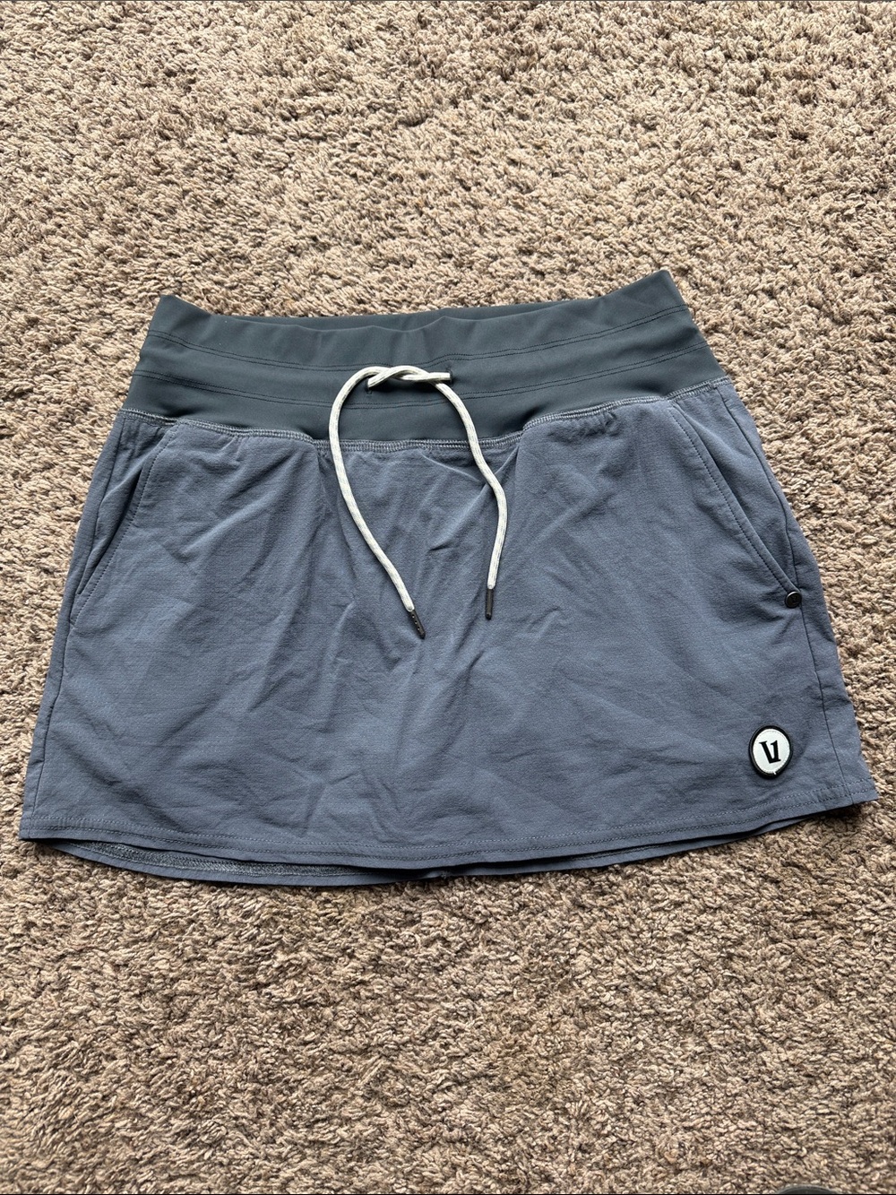 Vuori lightweight active skort, slate grey/blue, Sz. small - NWOT
